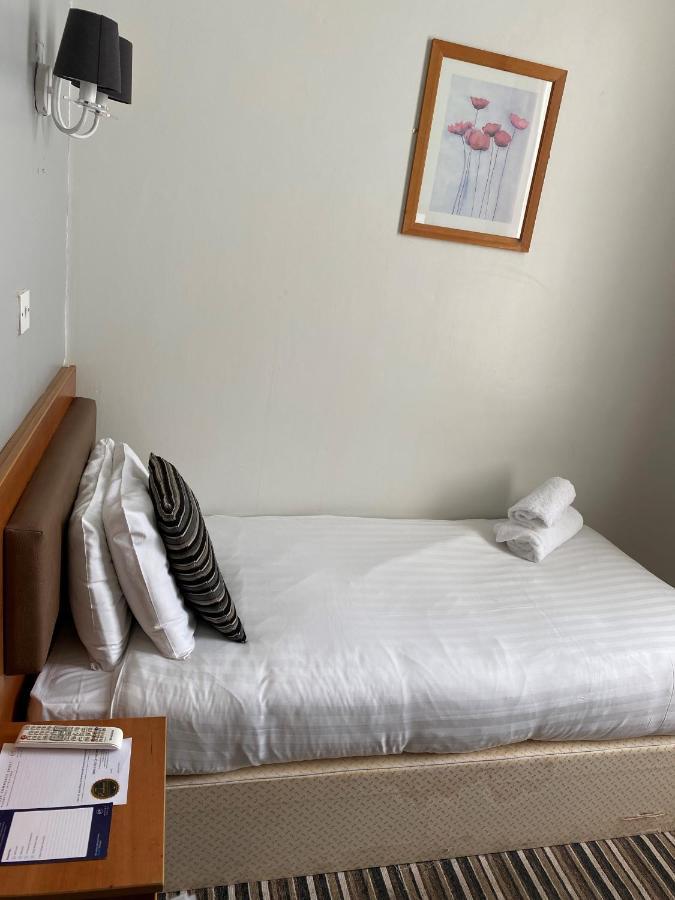 ניוקאסל Whites Hotel מראה חיצוני תמונה