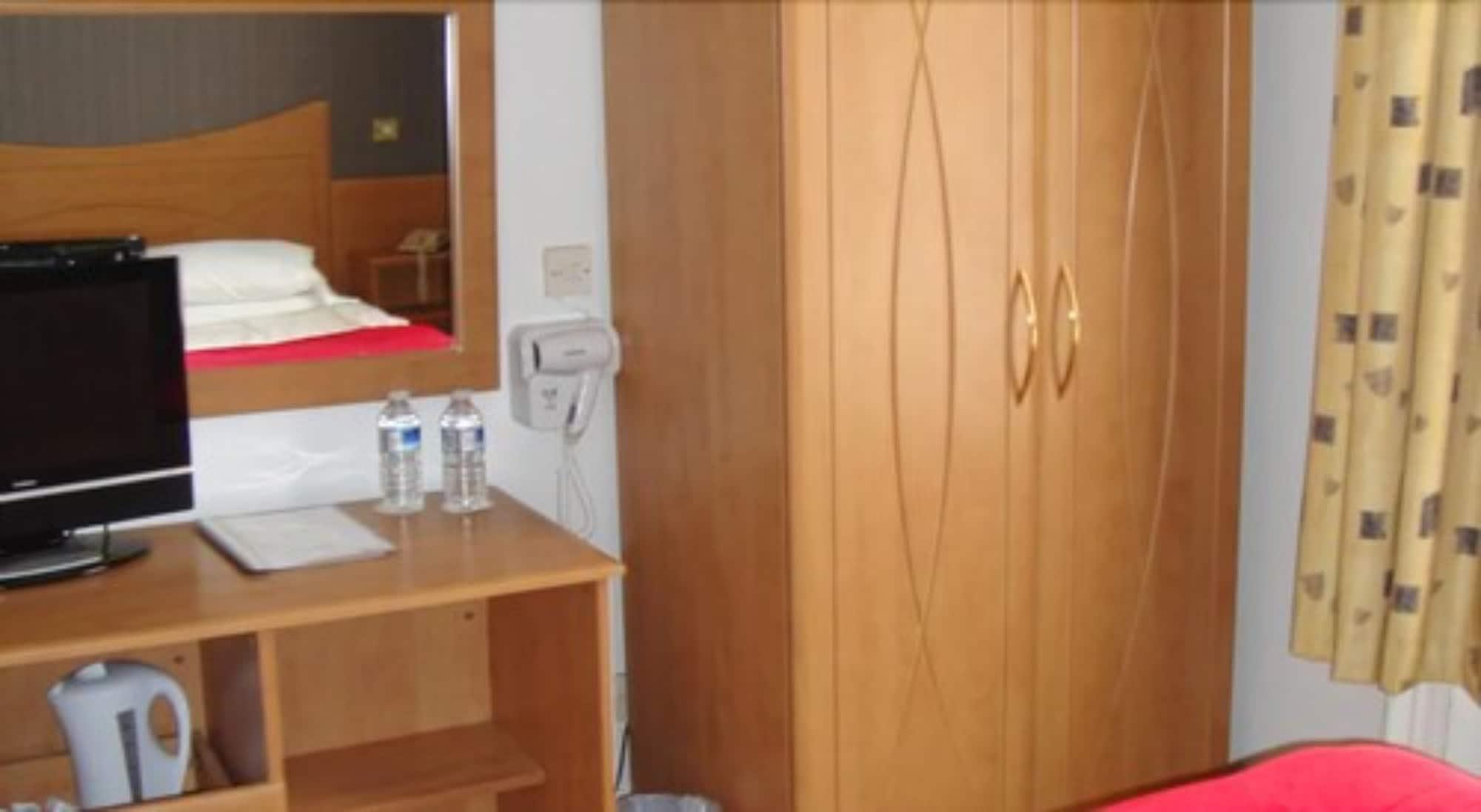 ניוקאסל Whites Hotel מראה חיצוני תמונה
