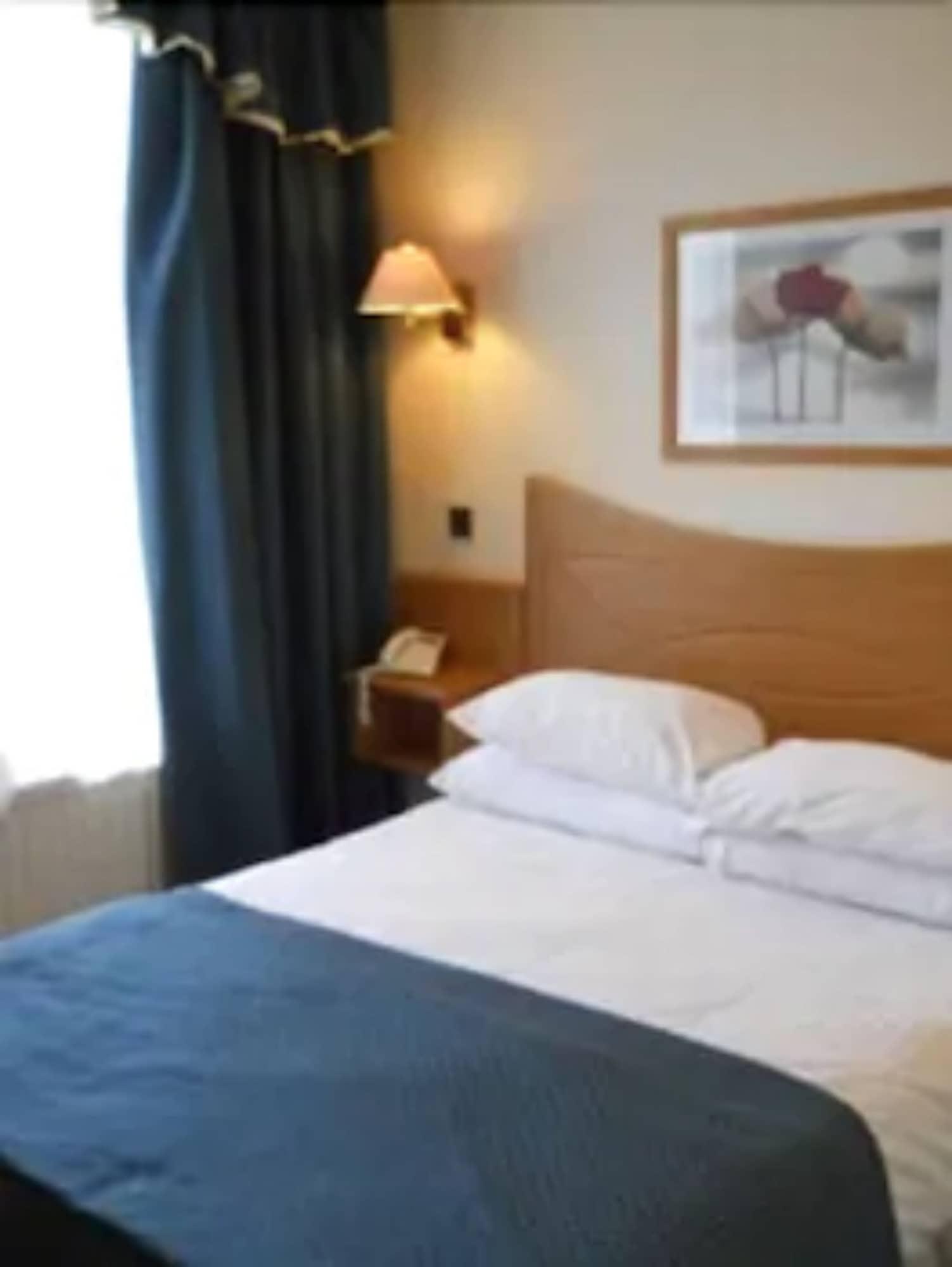 ניוקאסל Whites Hotel מראה חיצוני תמונה