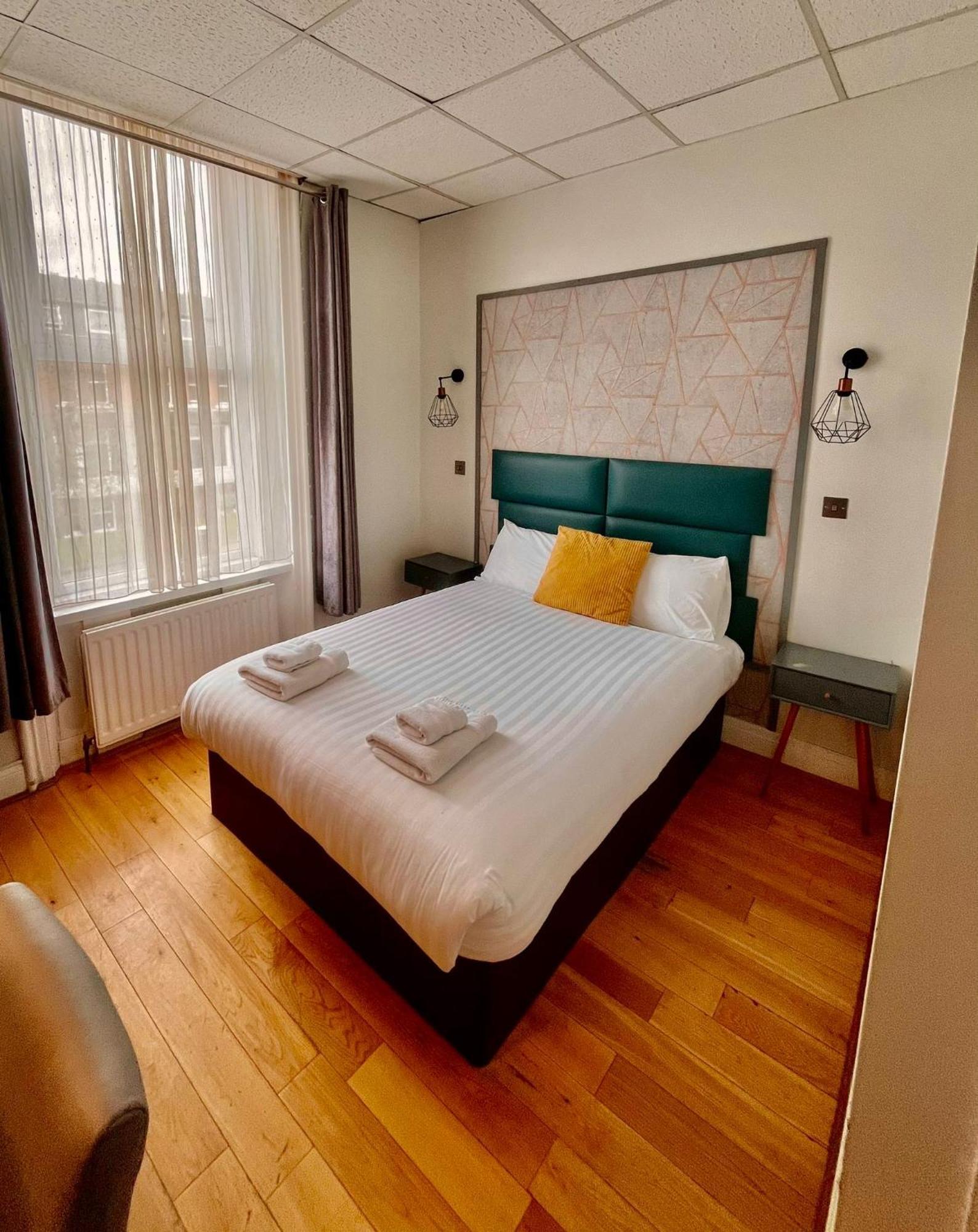 ניוקאסל Whites Hotel מראה חיצוני תמונה